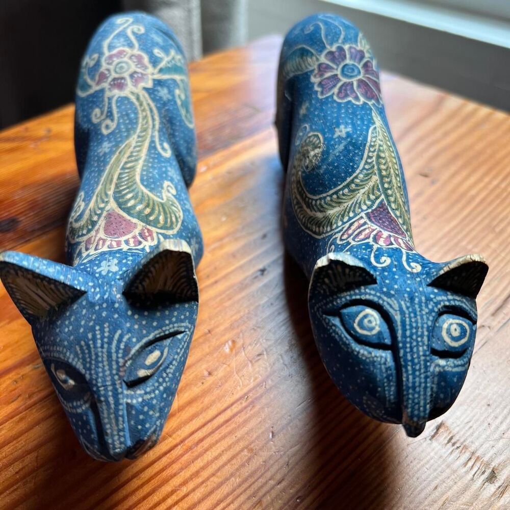 Vintage Pair 90’s Hand Carved Wooden Indonesia Cat Figurines Pier 1 Imports
